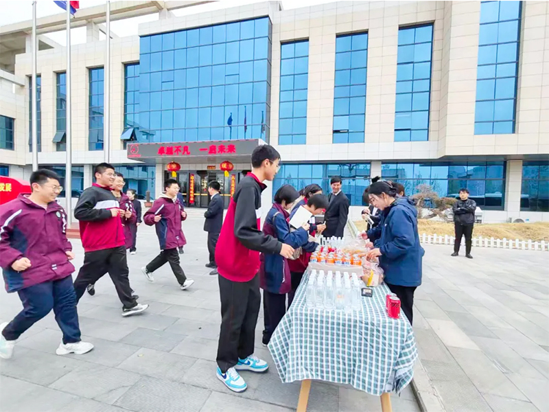 以行促学 | 卫辉市一中师生赴我司参观研学